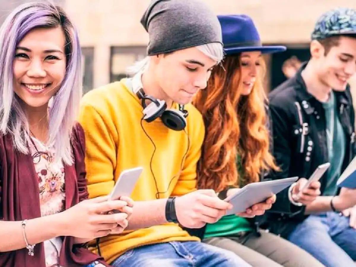 Los centennials duran un promedio de ocho meses en los trabajos