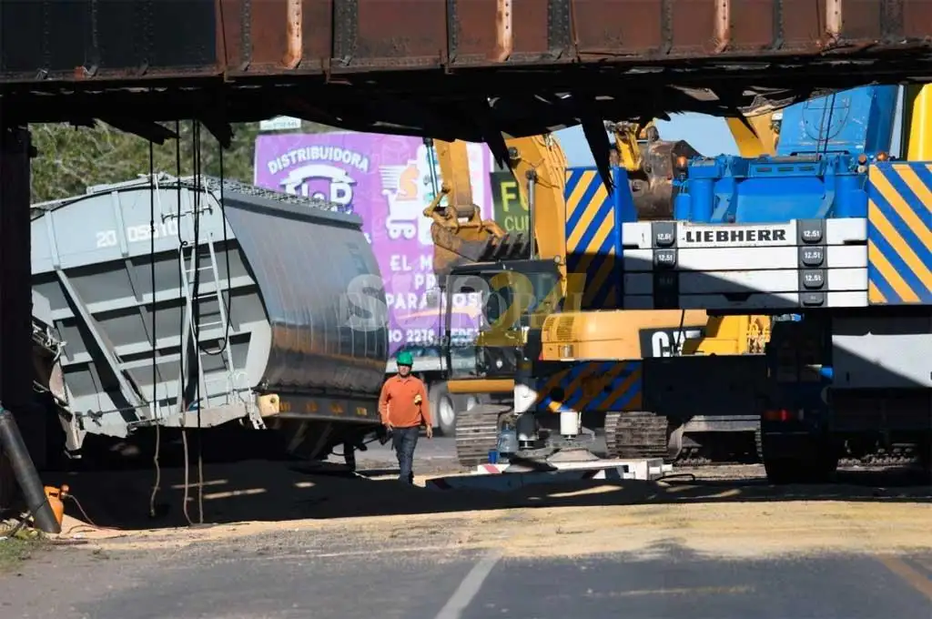 Ruta 33: este martes podría normalizarse el tránsito donde fue el accidente ferroviario