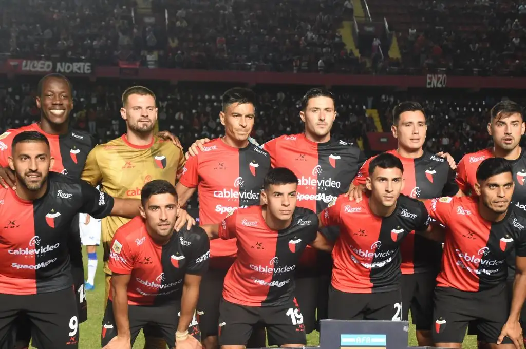 Colón se mide ante Colegiales en San Nicolás por la Copa Argentina
