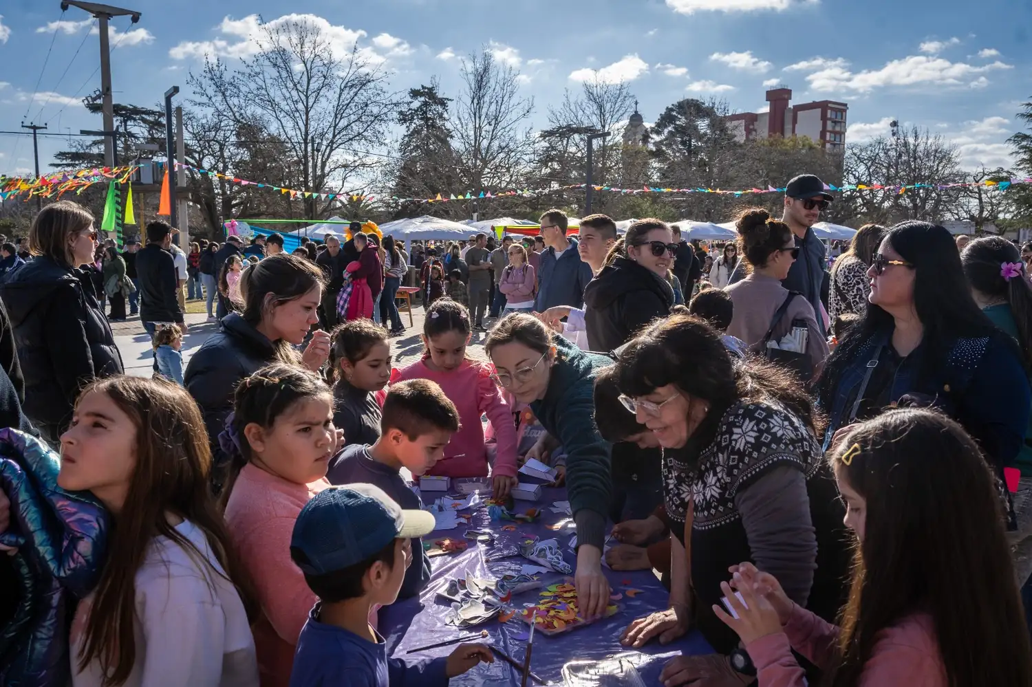 Más de 1.000 niños formaron parte de la actividad.