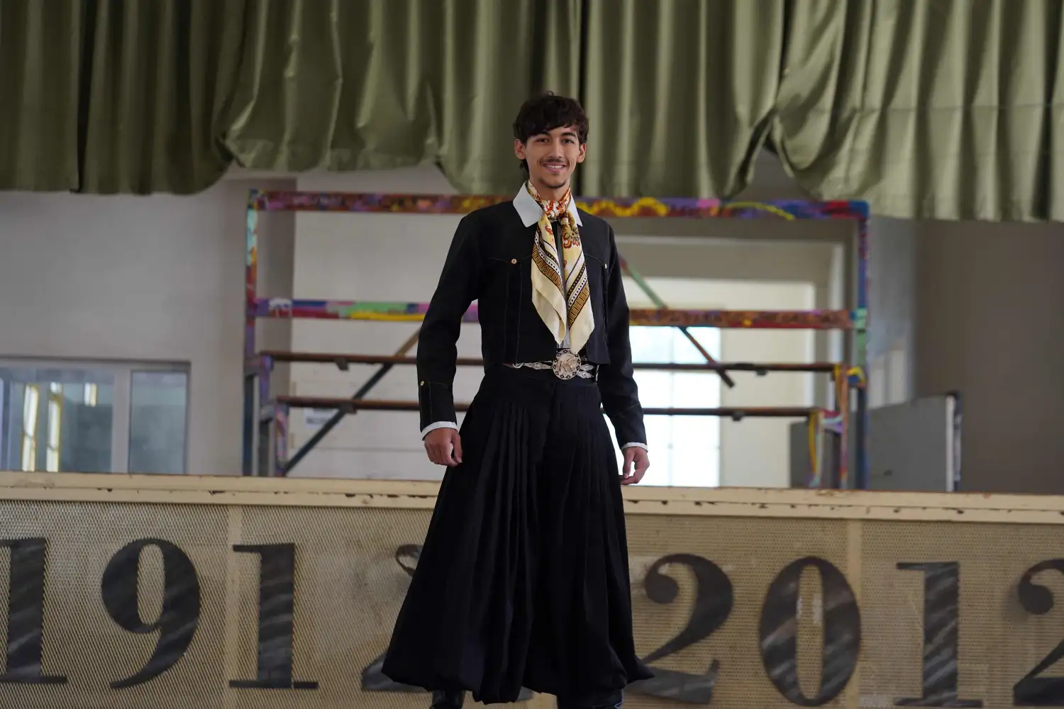 Gabriel Zénere revive el folclore y la amistad en cada baile