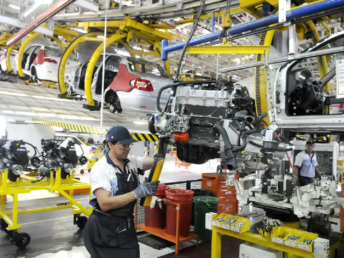 La actividad económica cayó 2,1% en septiembre amortiguada por el campo