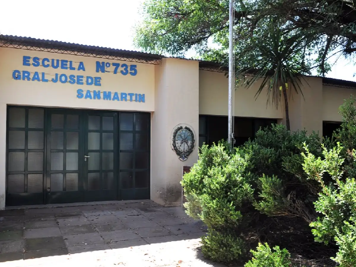 Tras robo en escuela de Estación Frontera recuperan aparatos electrónicos 