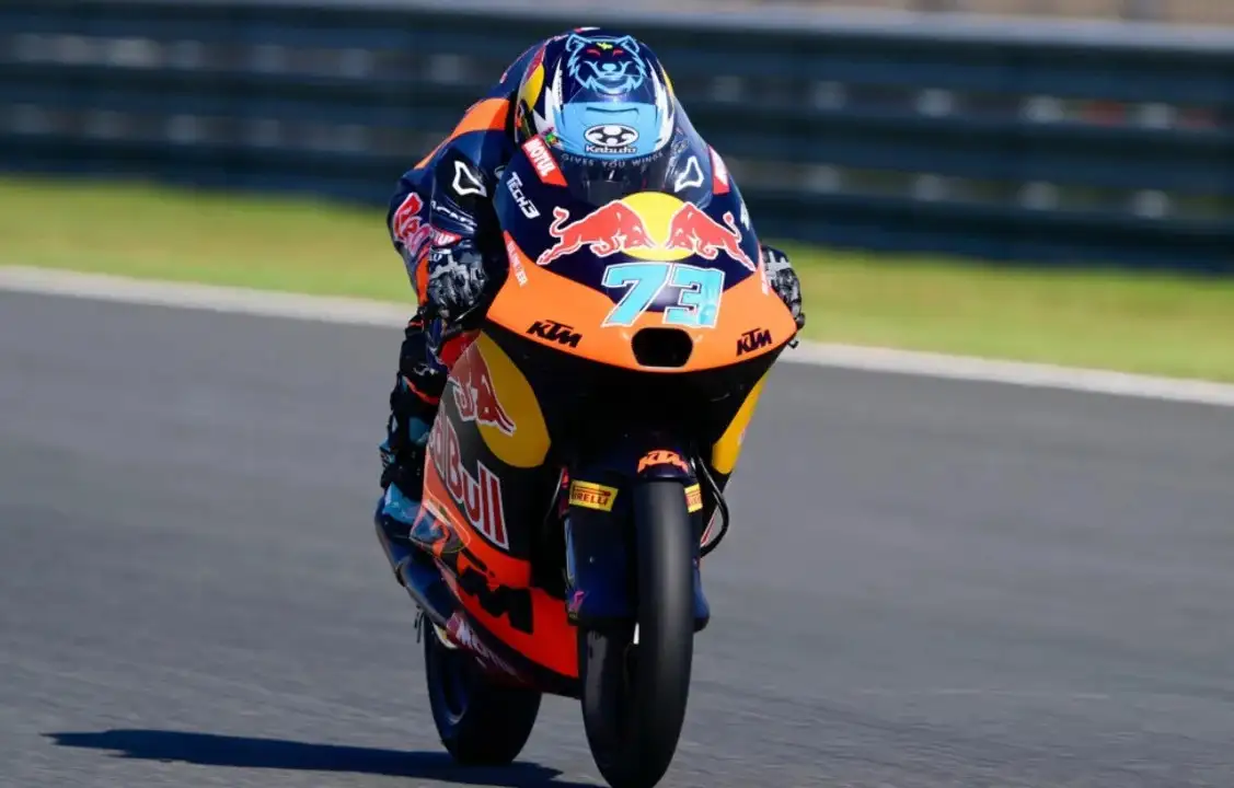 Perrone brilla en Moto 3