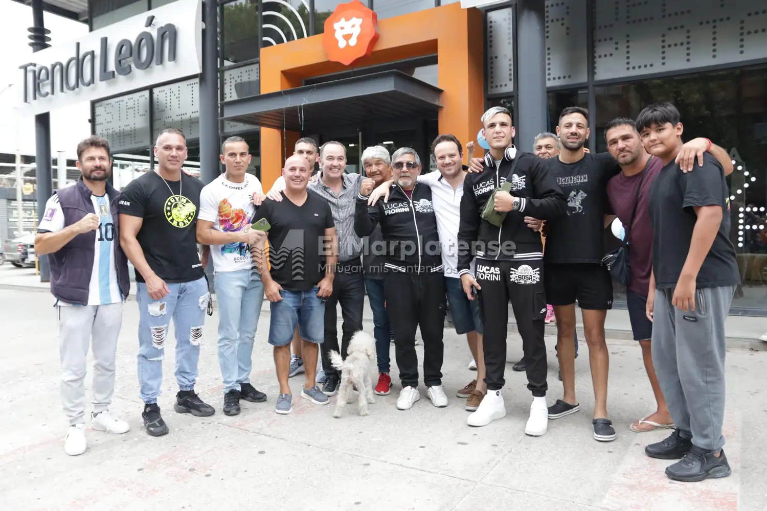 Leonel Avila llegó a Mar del Plata con el cinturón (foto Florencia Arroyos)