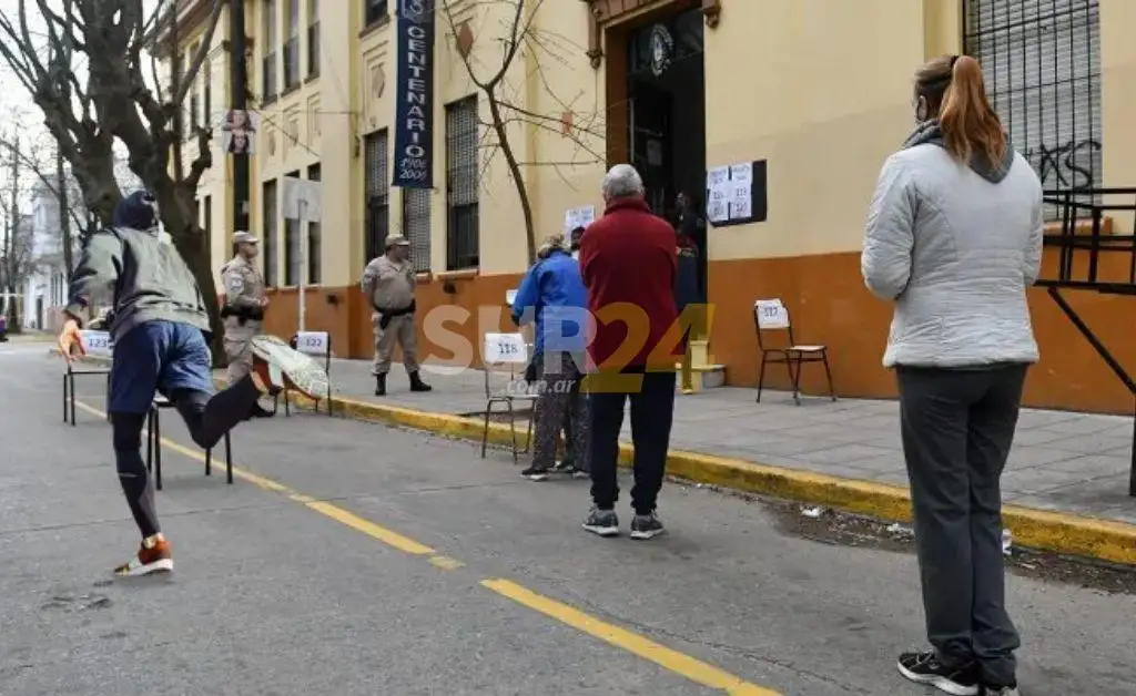 Increíble: escapó corriendo de una escuela para no ser presidente de mesa