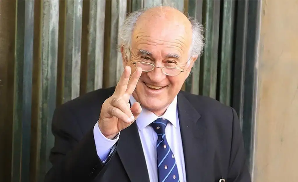 Parrilli sobre Duhalde: “parece que cada tanto se le salen los patitos de la fila”