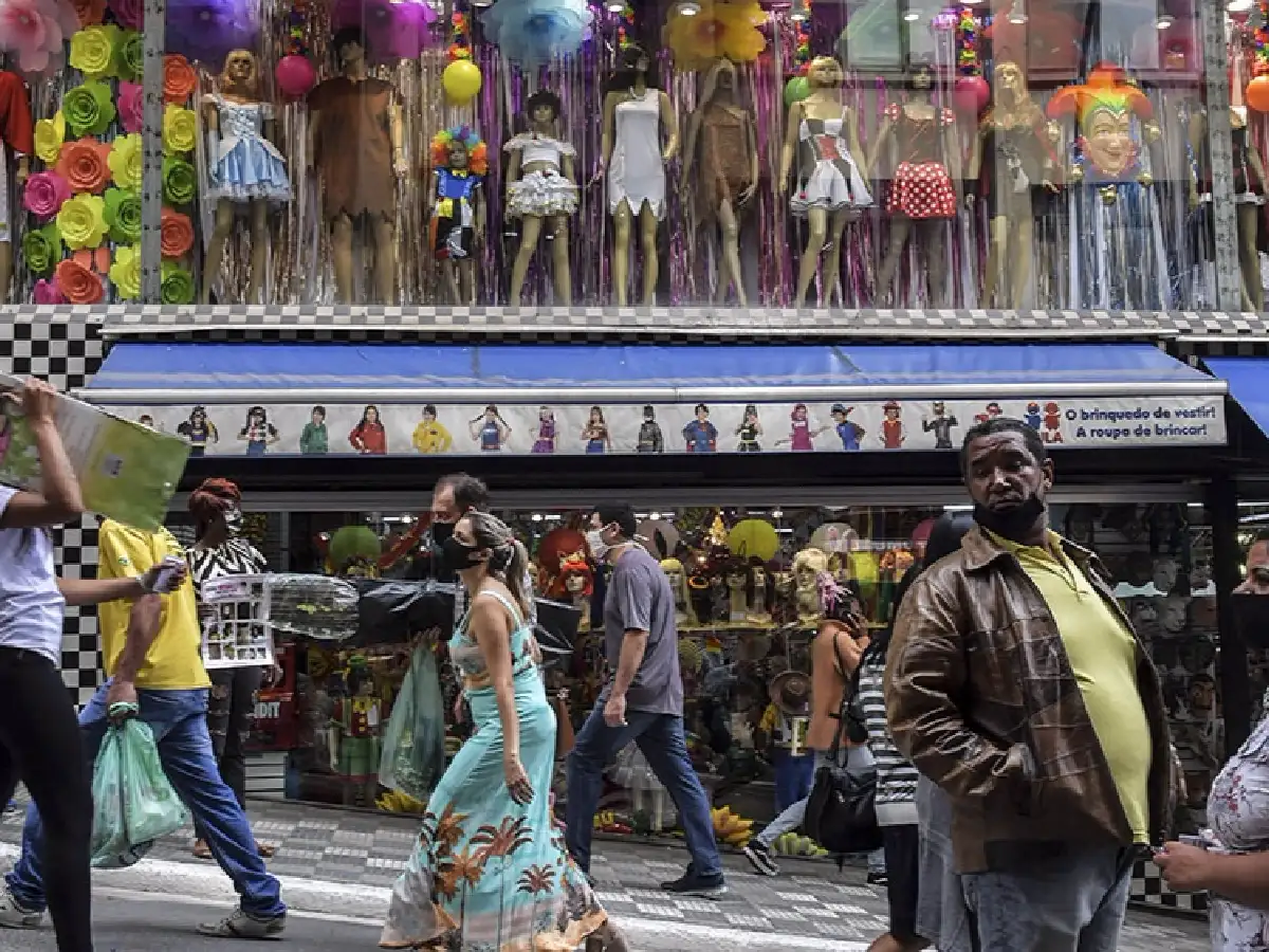 Brasil entra en recesión y la economía se derrumba 9,7% en el segundo trimestre