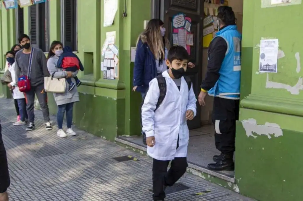 San Juan: la vuelta a clases presenciales será “voluntaria”