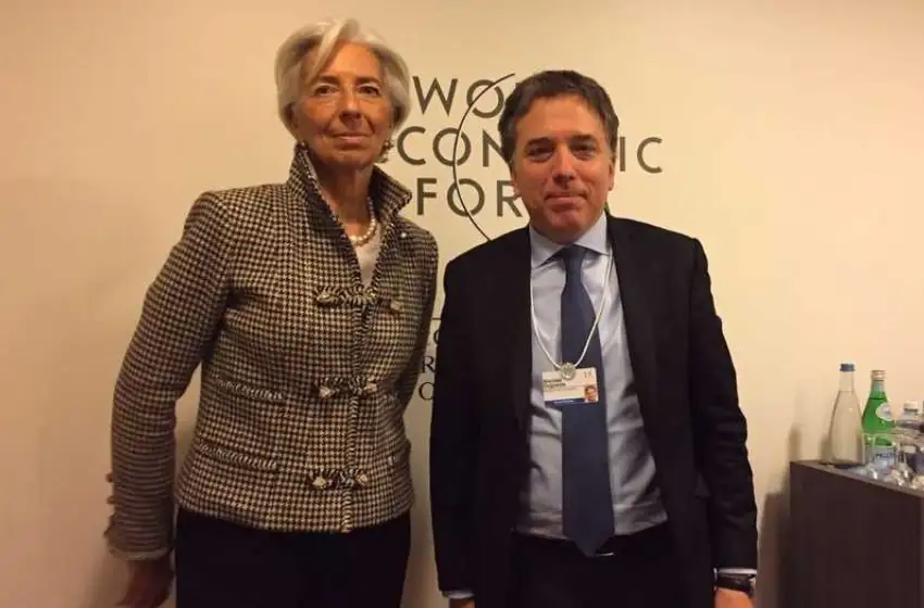 Dujovne dijo que podría haber fondos extras del FMI para la Argentina