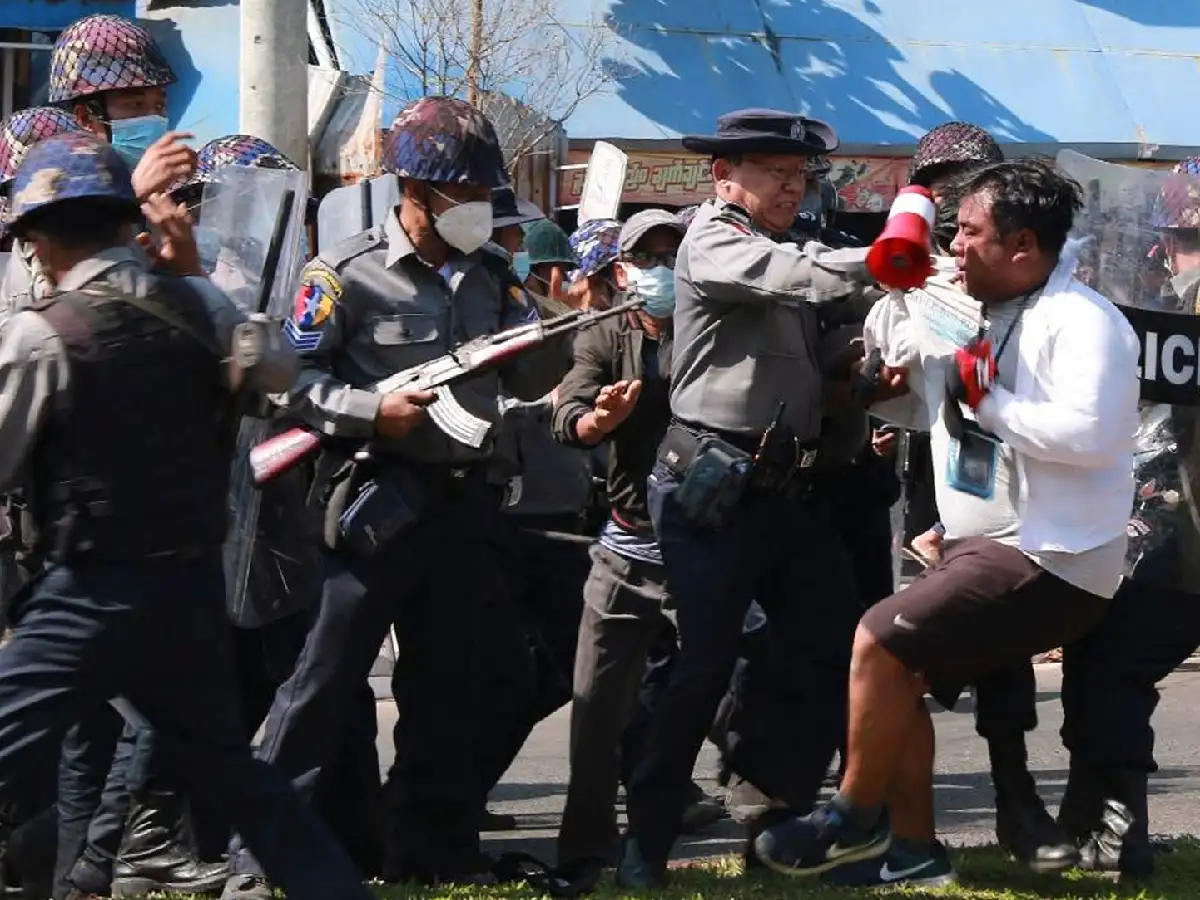 Siguen las marchas contra el golpe de Estado en Myanmar a pesar de la represión