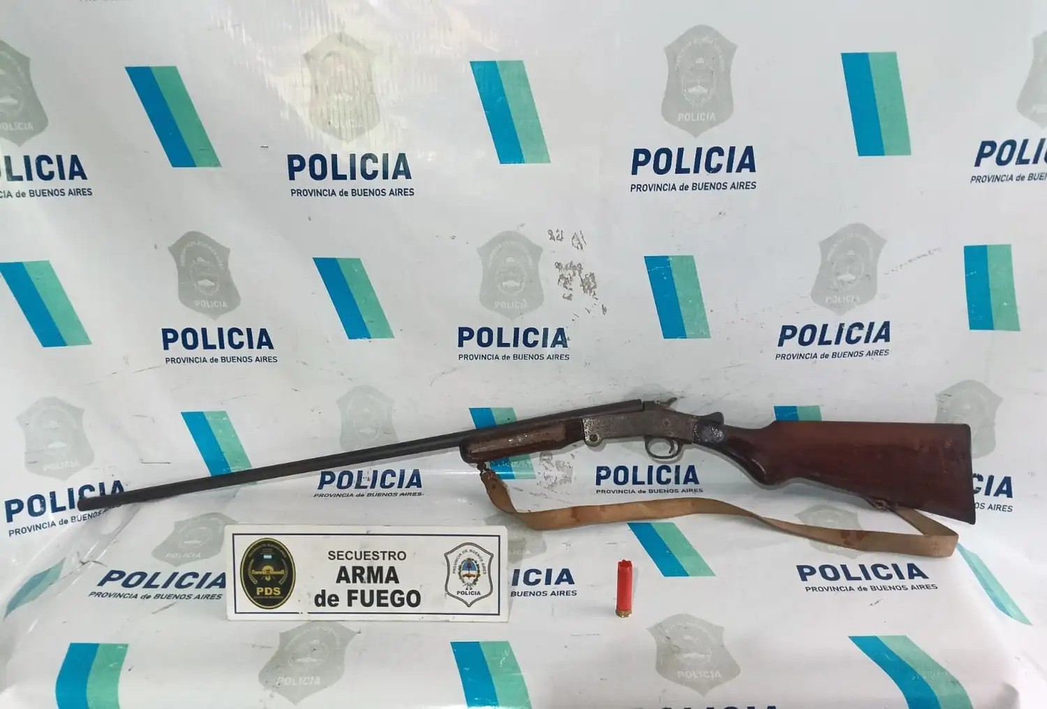 El arma fue aportada por la víctima.