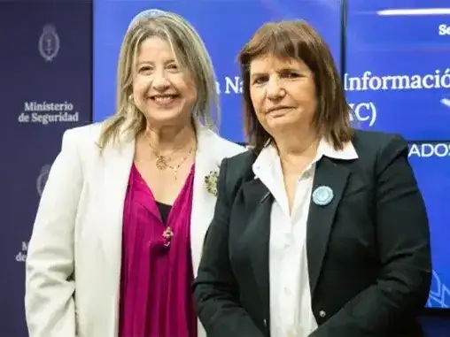 Monteoliva junto a la senadora nacional Patricia Bullrich.