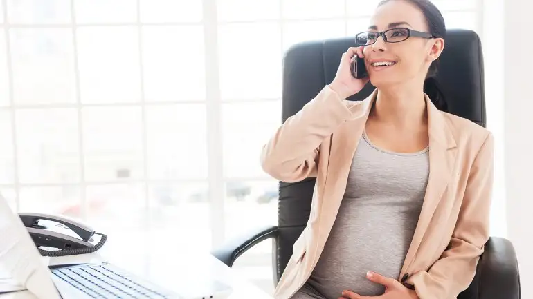 Ser madre a los 40: ¿más ventajas que riesgos?