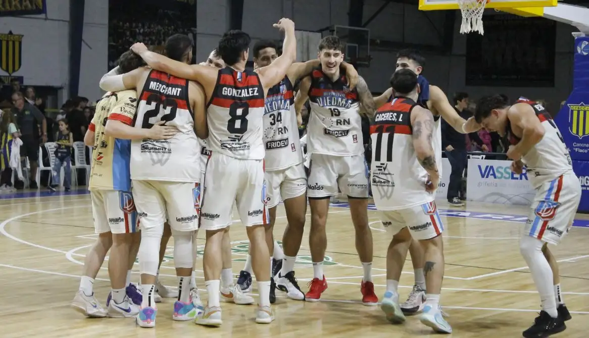 Viedma tuvo más temple para dar vuelts y cerrar un partido que había comenzado desfavorable y se llevó la clasificación. Foto: Prensa Centenario