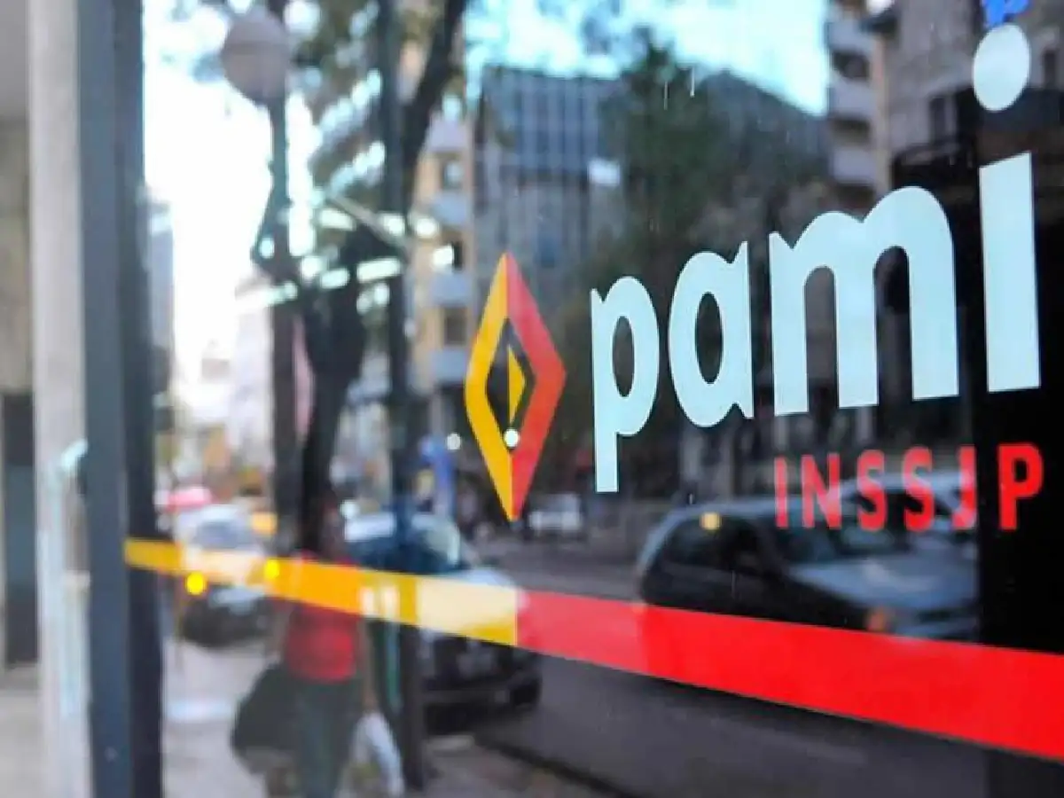 Anuncian un aumento del 43% y un bono por $ 20 mil para los trabajadores del PAMI