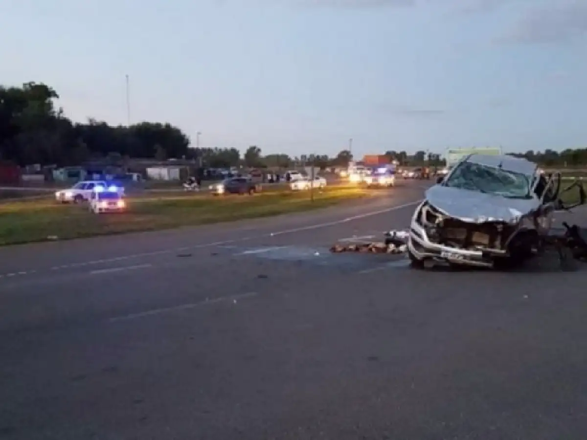 Ocho muertos tras choque frontal en Carmen de Areco