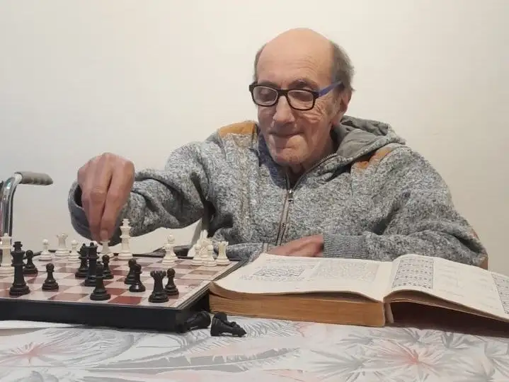 Fernández acompañó a varios exponentes del ajedrez por el mundo.