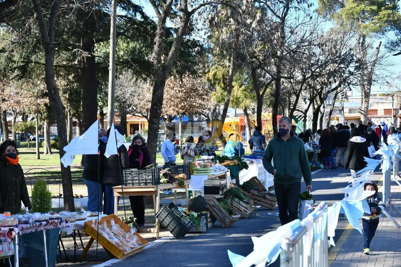 Nueva edición de “Venite al Parque” con horticultores, emprendedores y recolección de residuos electrónicos