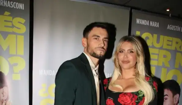 Wanda Nara estrenó “¿Querés ser mi hijo?” junto a Agustín Bernasconi.