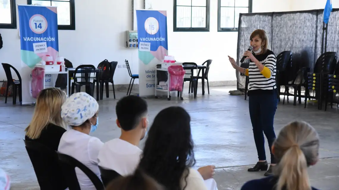 Capacitan en Santa Fe para la inmunización con vacunas del laboratorio Pfizer