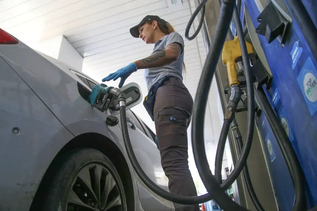 Se viene otro aumento de la nafta