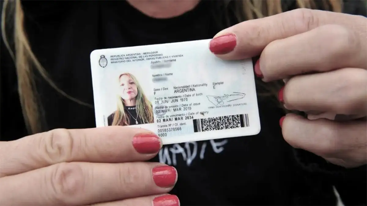 Milei busca eliminar el DNI no binario
