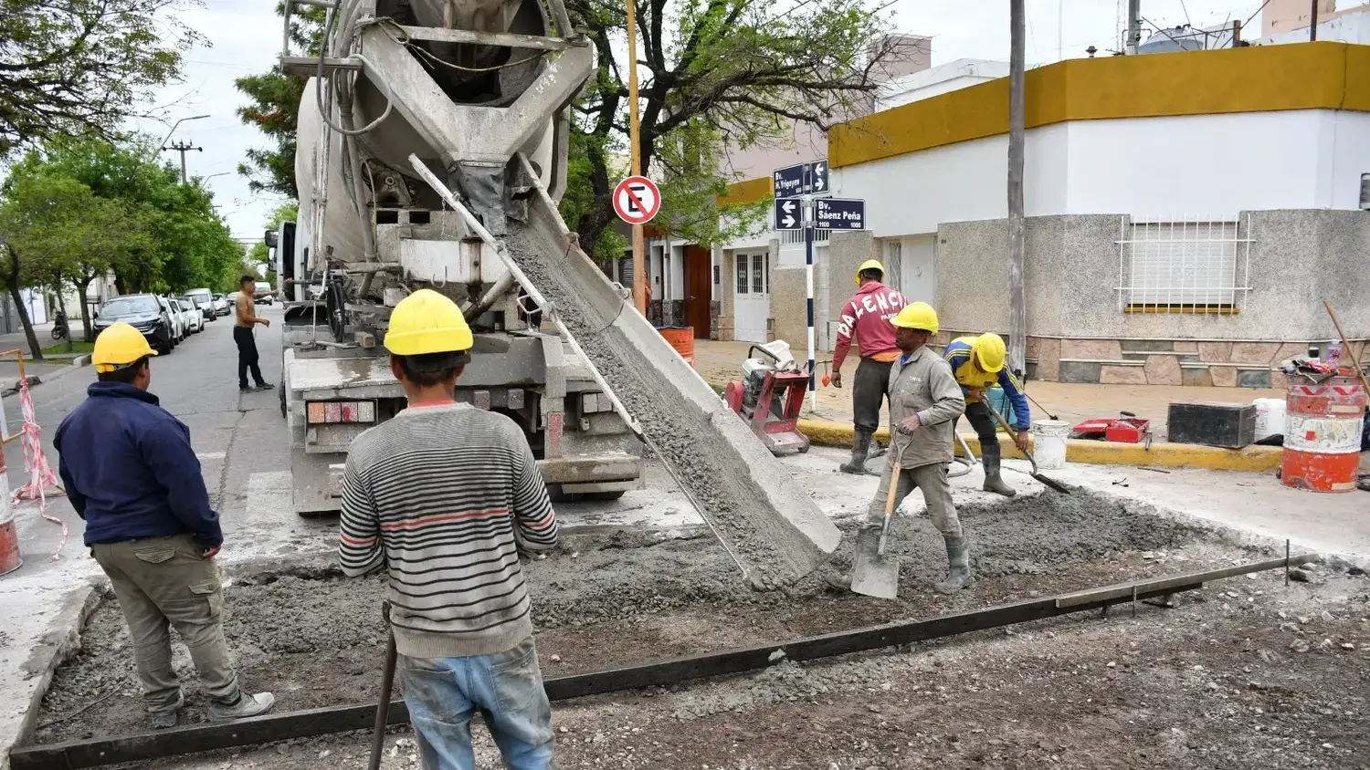 Bacheo: reparan calles en más sectores de la ciudad