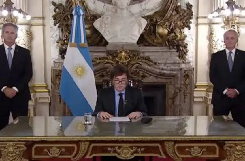 “El concepto de superávit fiscal es el único punto de partida para el infierno inflacionario”, indicó Milei