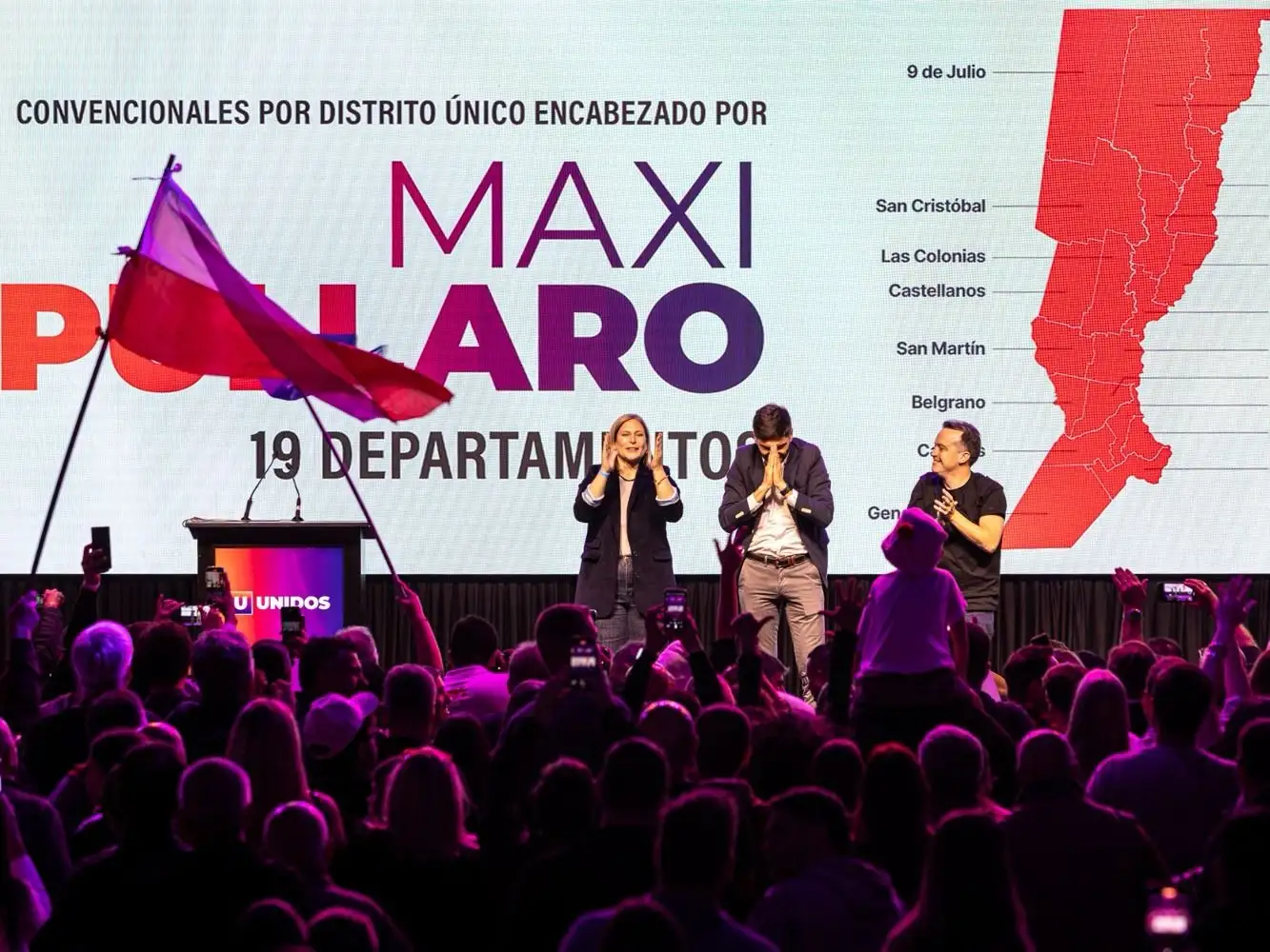 Desde el oficialismo hablan de una "elección histórica"