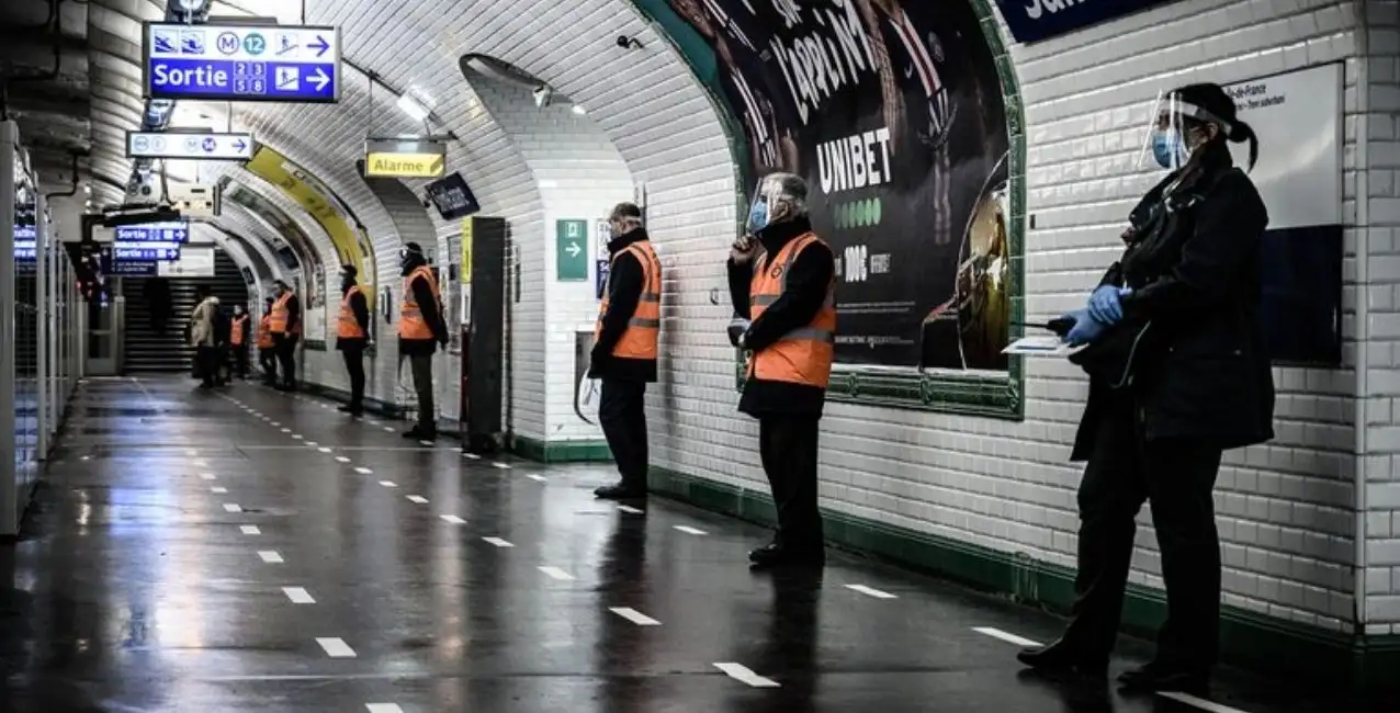 Al grito de “Alá es Grande”, atacó a policías a cuchillazos en París