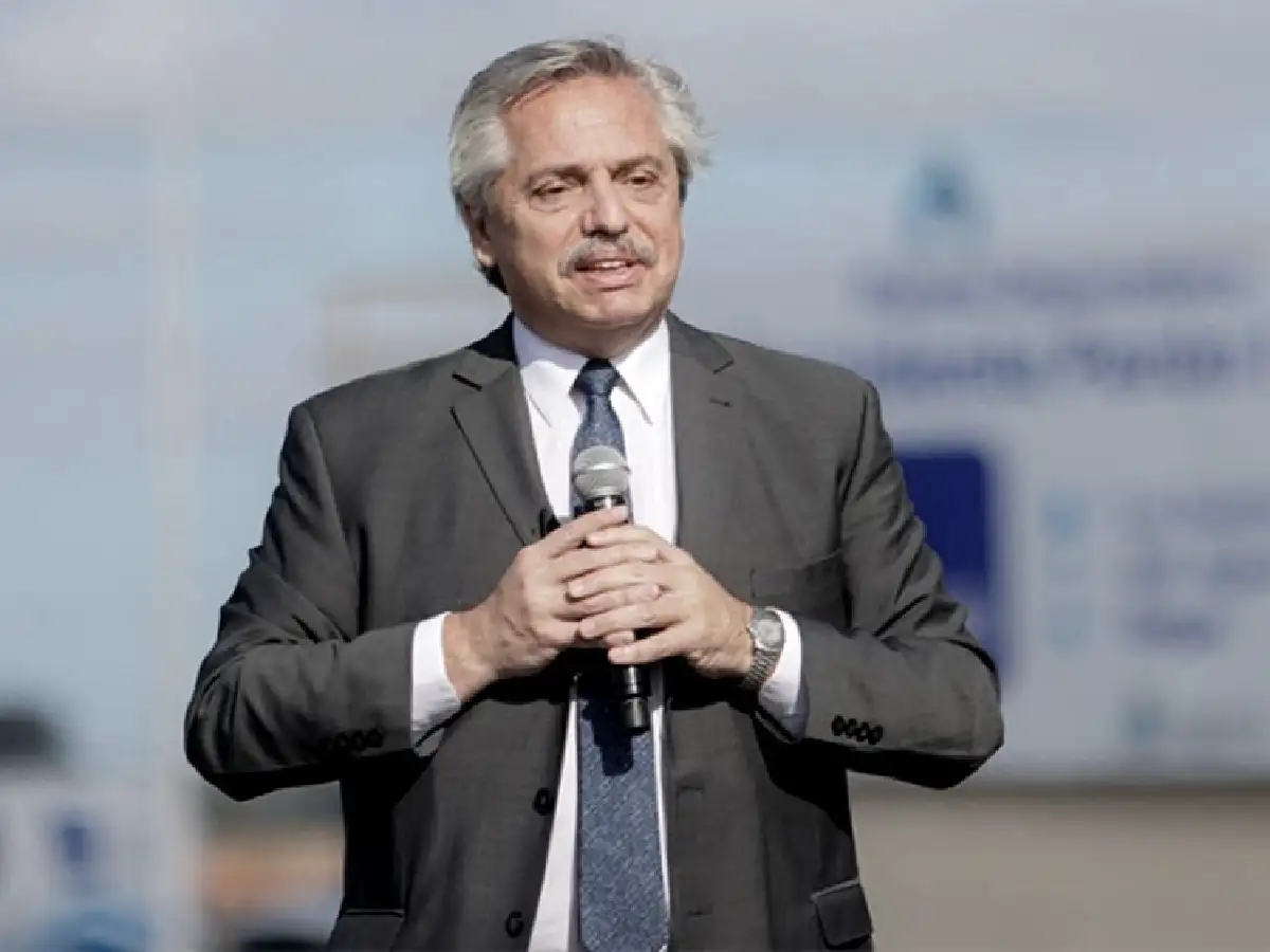 Fernández llamó a poner al progresismo de pie en Latinoamérica