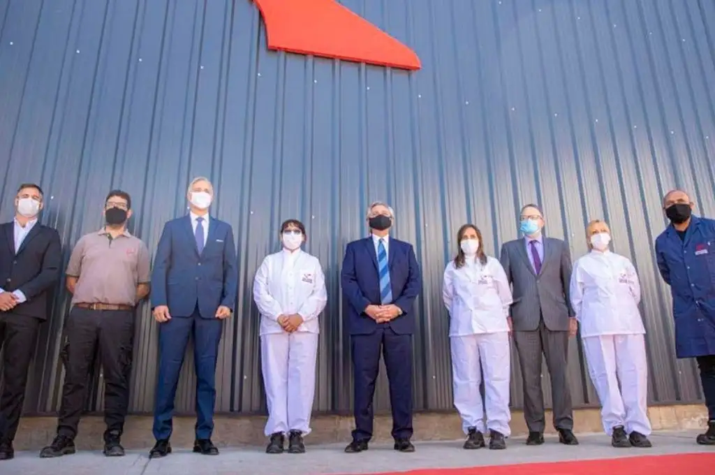 Fernández y Putin anuncian el inicio de la producción de la vacuna Sputnik en Argentina