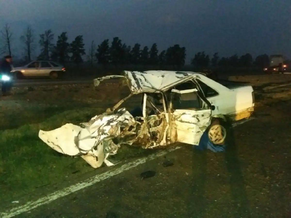 Auto chocó con camión en ruta 34: un muerto