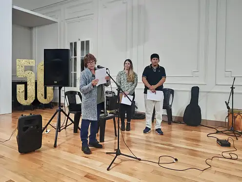 El encuentro estuvo cargado de emociones en cada relato y de lecturas compartidas por los estudiantes.