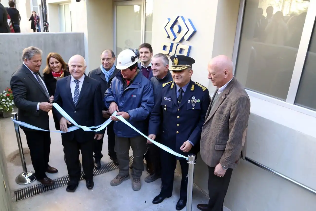 Rosario: Fascendini participó en la apertura de la Central “OJO”