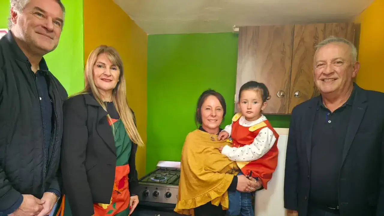 En el edificio del nivel inicial de la Escuela José María Paz se concretó la primera conexión de gas natural en El Tío
