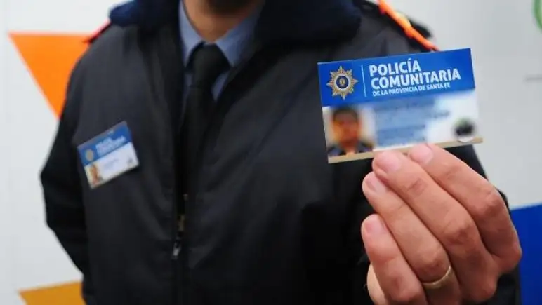 Dos hombres fueron detenidos por hacerse pasar por policías