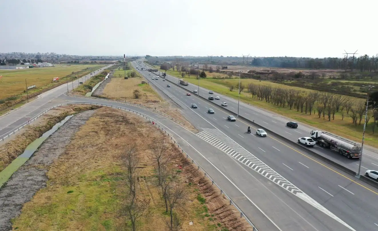 Nuevo tramo de ingreso a la Autopista Buenos Aires - La Plata, sentido a provincia, a la altura de Berazategui.