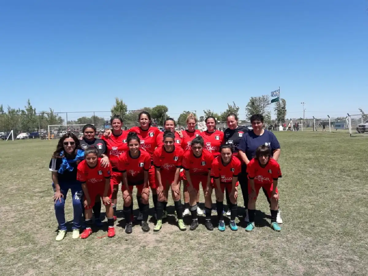 Las chicas salen a  jugar el Torneo Apertura