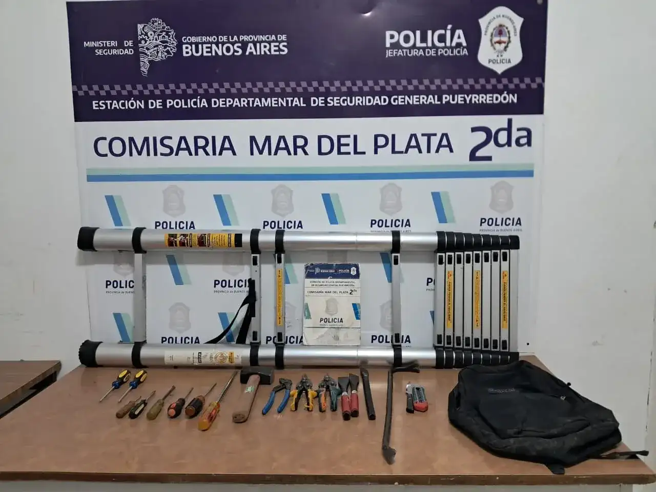 Un hombre de 27 años fue detenido acusado de intentar robar en una vivienda