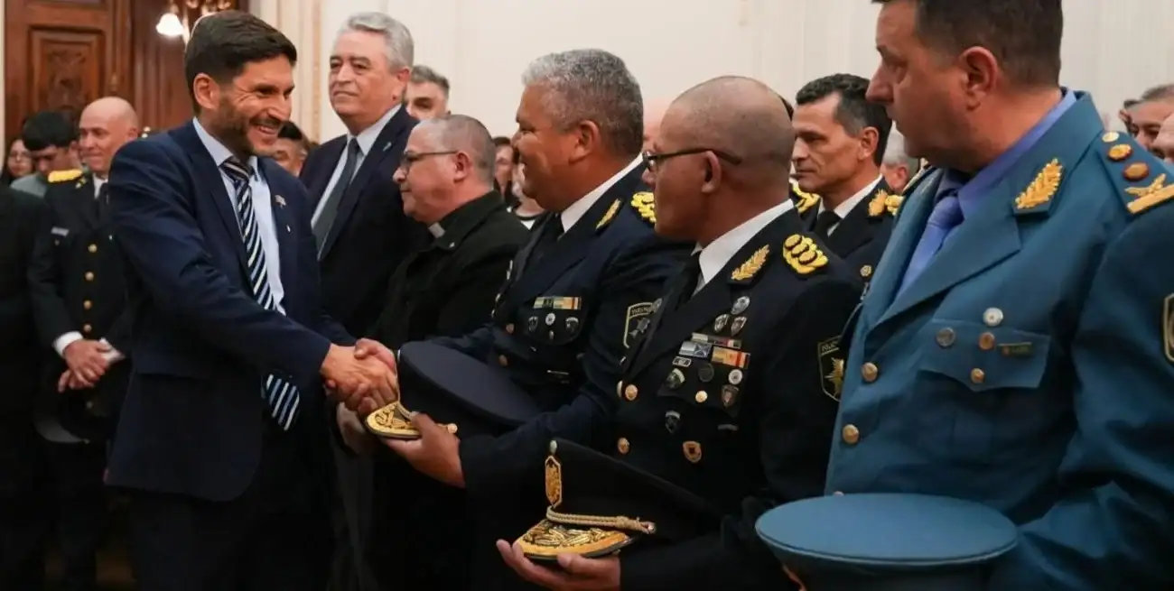 Pullaro agradeció a los agentes que volvieron a la Policía para colaborar con el Plan de Seguridad.