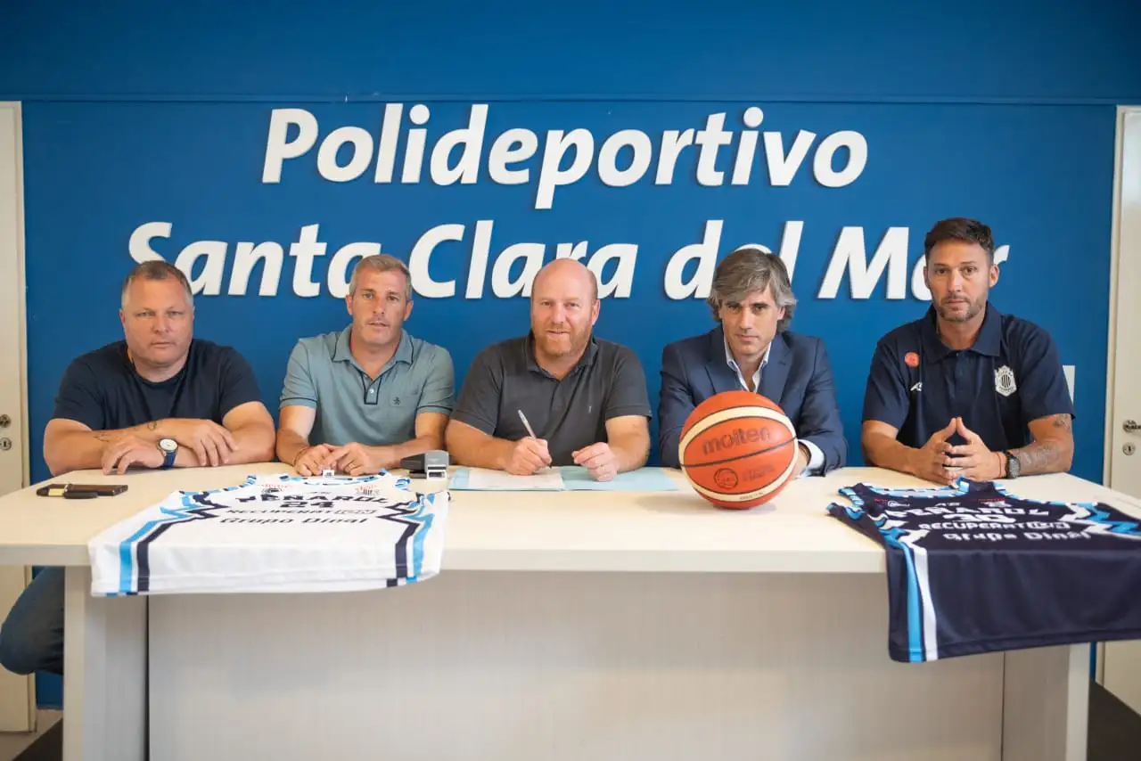 Convenio Peñarol en el Polideportivo de Santa Clara - 2