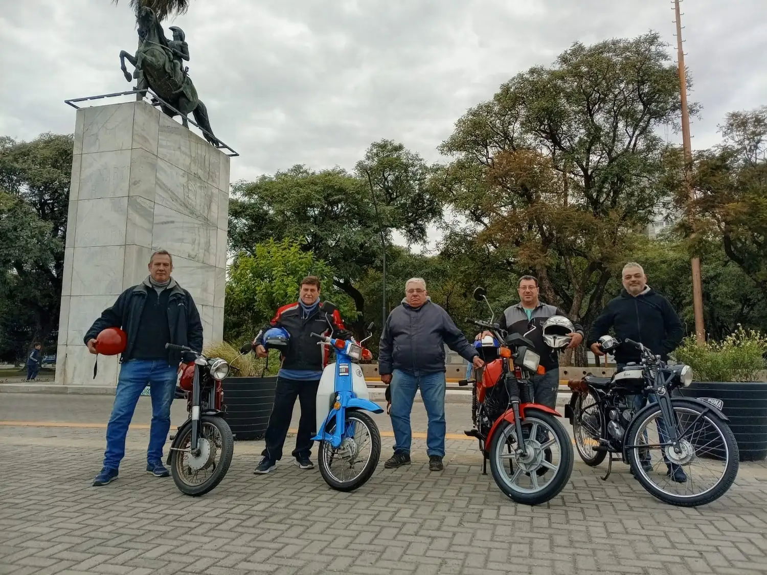 La Asociación de Motos Antiguas y Clásicas del Este Cordobés volverá a participar del desfile patrio.