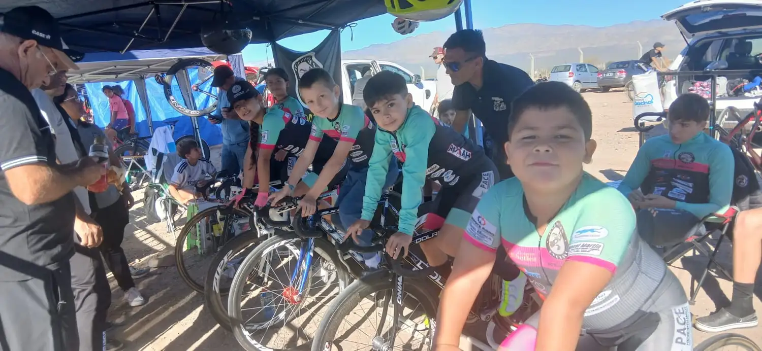 Coyotes Cycles - 1