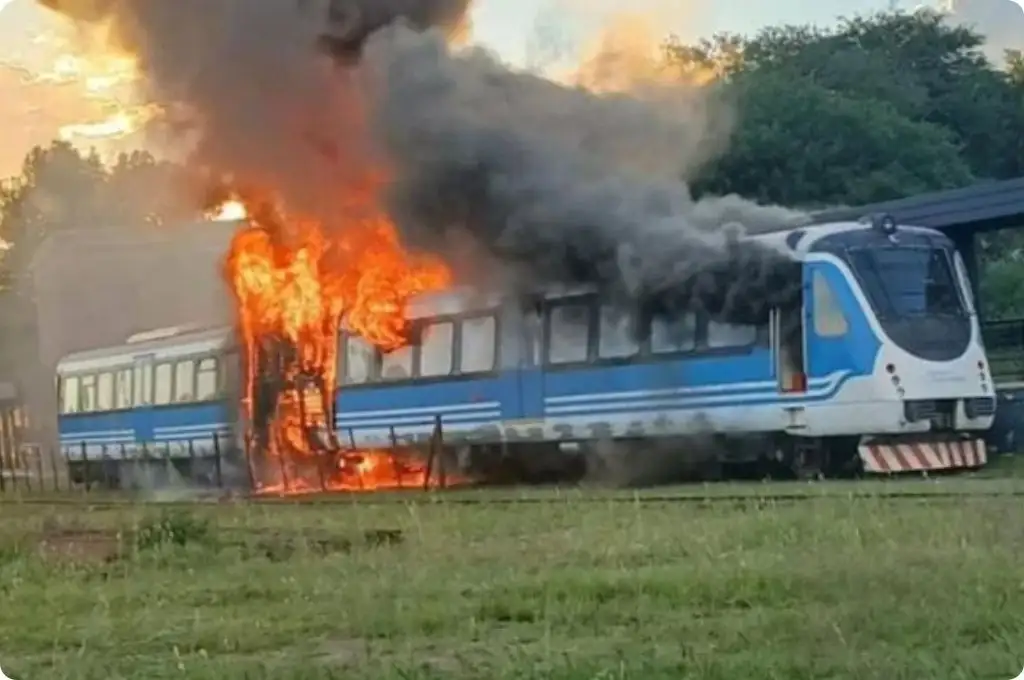 Se incendió un tren en Córdoba