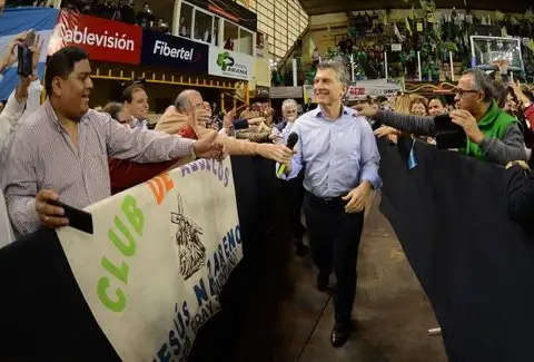 Macri reconoció que impulsa una reforma previsional y laboral
