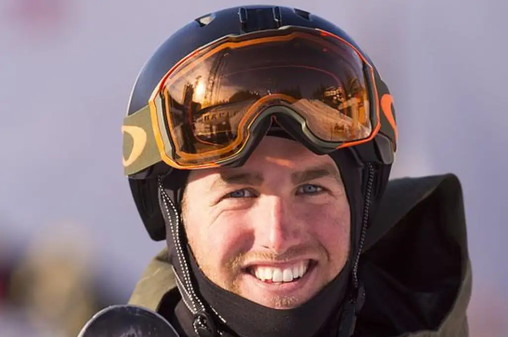 Murió Kyle Smaine, excampeón de esquí acrobático, en una avalancha en Japón