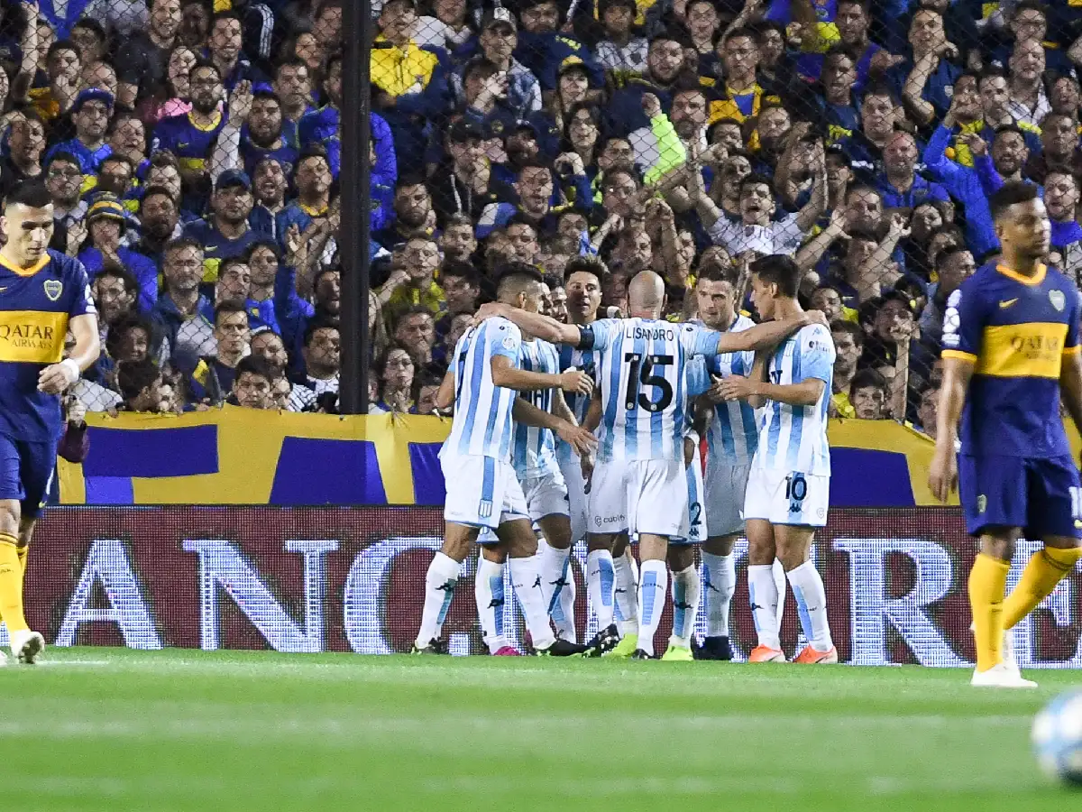 Racing se quedó con el invicto de Boca 