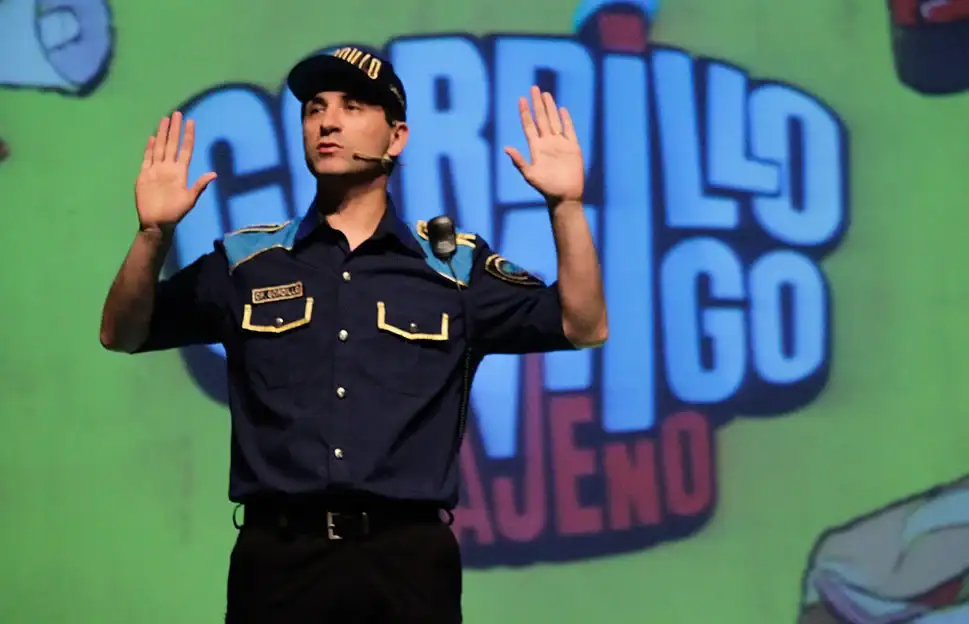 Oficial Gordillo.